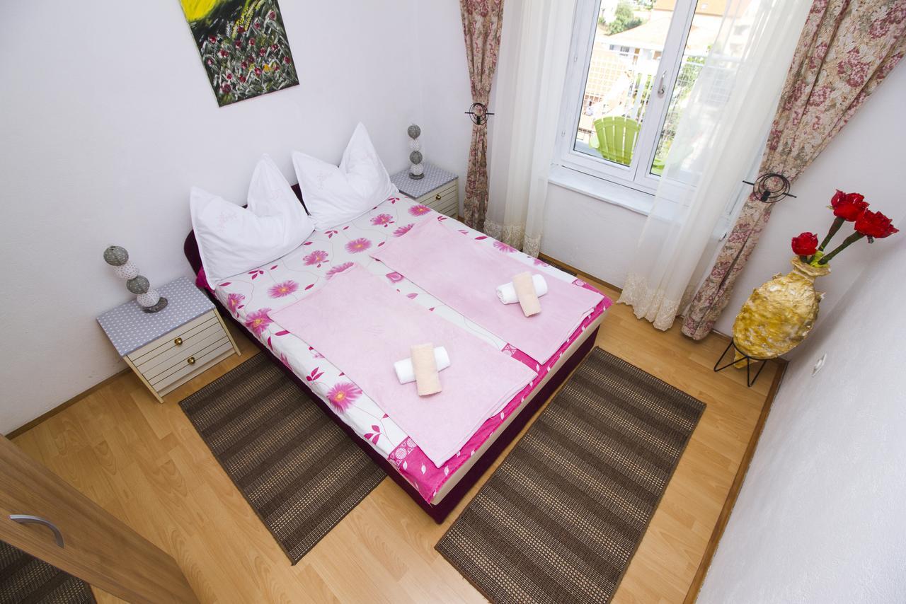 Apartman Nicole Lägenhet Zadar Exteriör bild