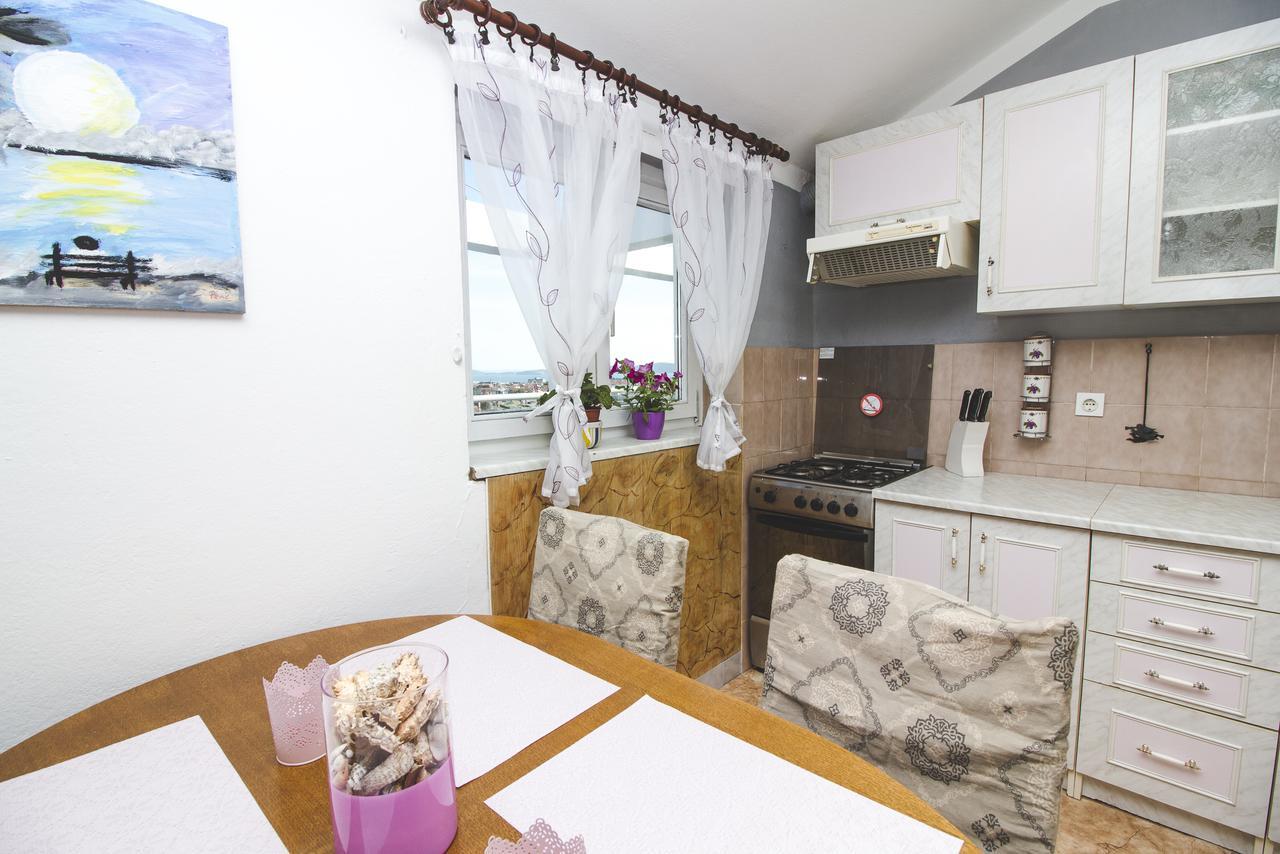 Apartman Nicole Lägenhet Zadar Exteriör bild