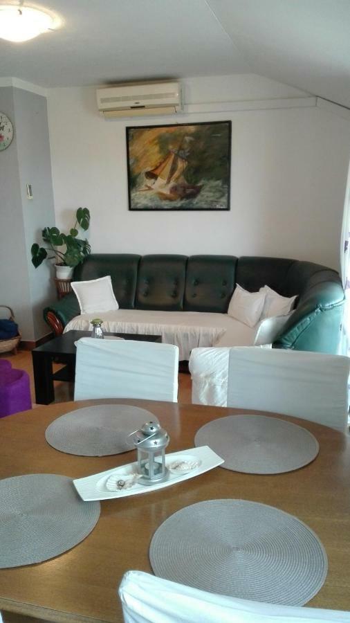Apartman Nicole Lägenhet Zadar Exteriör bild
